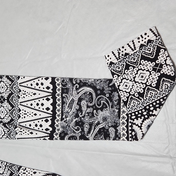 SWS Leggings - Picture 3 of 9